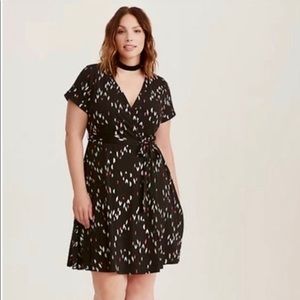 Size 1 Torrid Multi-color Ikat Print Faux Wrap Dress w/ Matching Belt Tie